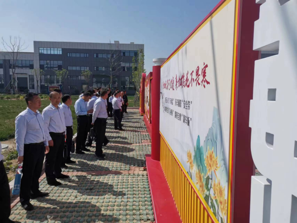 1720594589226605.png 交通工程公司黨建品牌創(chuàng)建工作經(jīng)驗(yàn)做法被國家重點(diǎn)新聞網(wǎng)站宣傳報道650.png